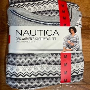Nautica Sleepwear Women's 2-Piece Silky Stretch Fleece Pajama Set